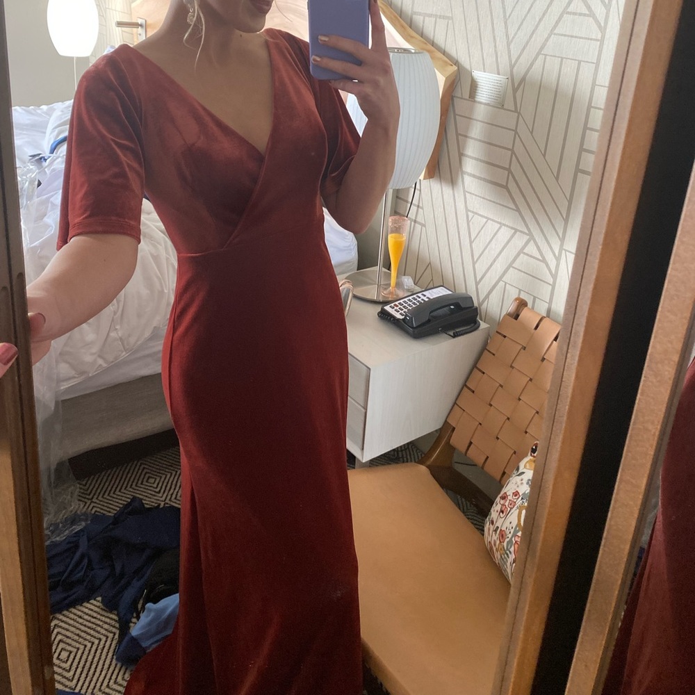 Dress - Picture 2 of 2